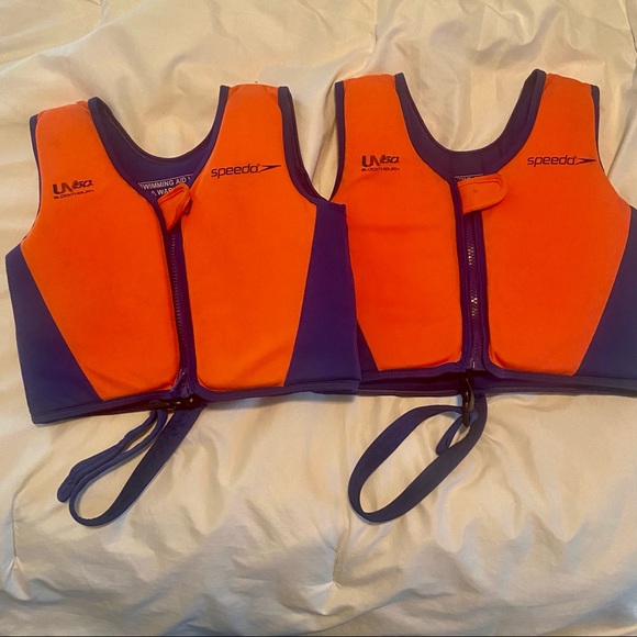 Speedo Other - 2 SPEEDO BLOCK THE BURN CHILD LIFE VEST 45-60 LB